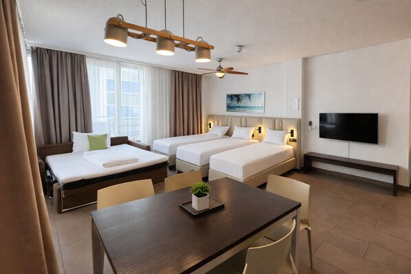 Departamento superior, 1 cama Queen size y sofá cama | Caja de seguridad en la habitación y insonorización 