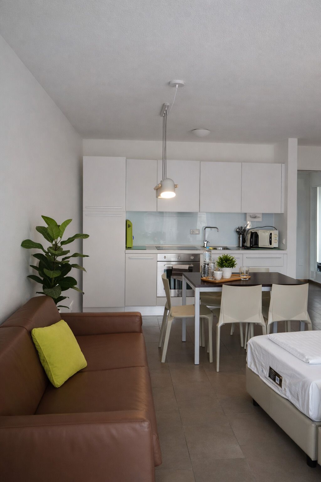 Căn hộ Tiêu chuẩn, 1 giường cỡ queen và sofa giường | Khu phòng khách | TV màn hình phẳng 