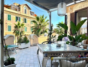 Luxury Triple Room, Terrace | Down comforters, minibar, in-room safe, individually decorated - Barocchetto Romano (Rome)