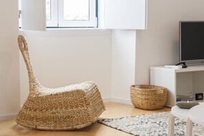 Apartment, 2 Bedrooms, City View (1) | Living area | Flat-screen TV - 2BLocal Castelo Picão Apartments (Lisbon)