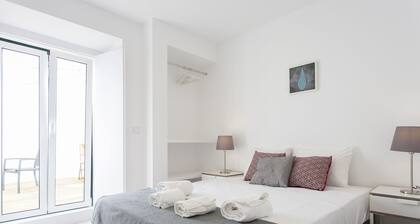 2BLocal Castelo Picão Apartments