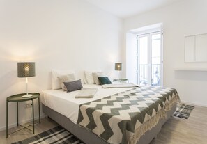 Apartment, 2 Bedrooms, Terrace | 2 bedrooms, in-room safe, desk, blackout curtains - 2BLocal Castelo Picão Apartments (Lisbon)