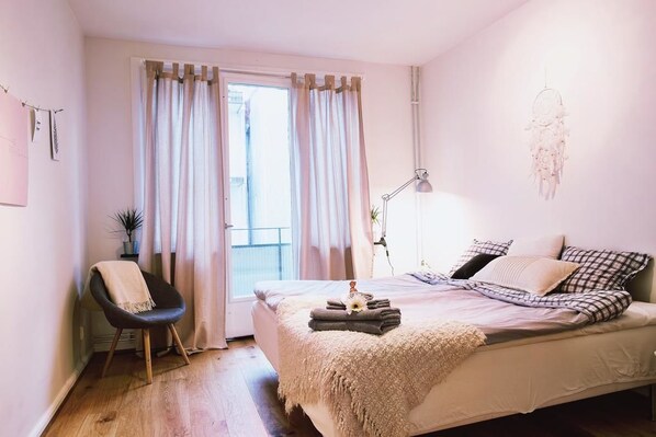 Comfort Apartment, 2 Bedrooms, Kitchen, City View | 2 bedrooms, blackout drapes, iron/ironing board, rollaway beds