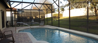 Kissimmee Maingate Area Pool Homes by SVV