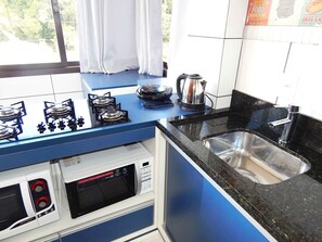 Private kitchenette - Apartamento Luxurias da Serra 02 (Canela)