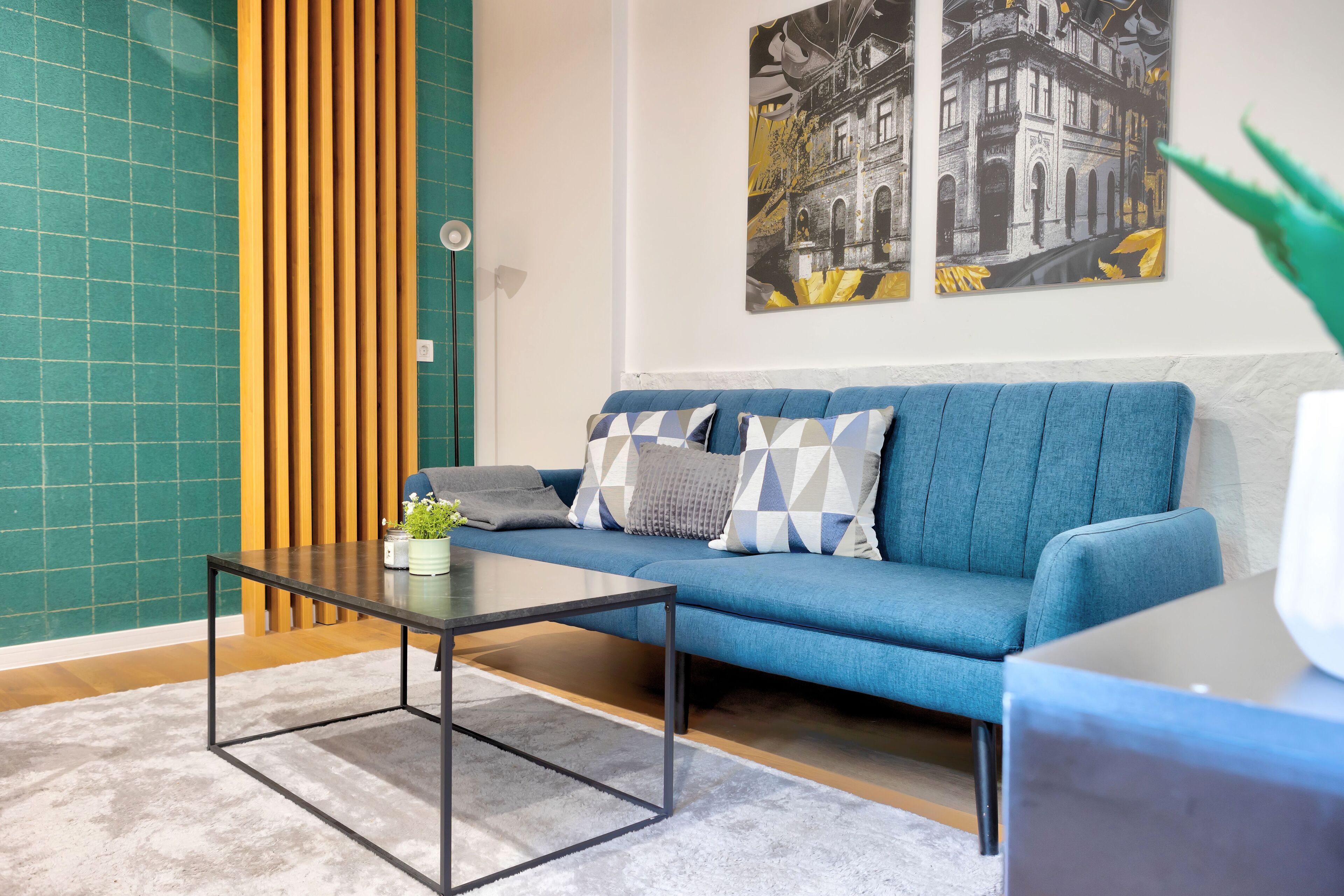 Literie de qualité supérieure, matelas mémoire de forme, minibar