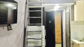 Dúplex familiar (  №1) | Caja de seguridad en la habitación y decoración personalizada
