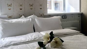 Dúplex familiar ( №2) | Caja de seguridad en la habitación y decoración personalizada