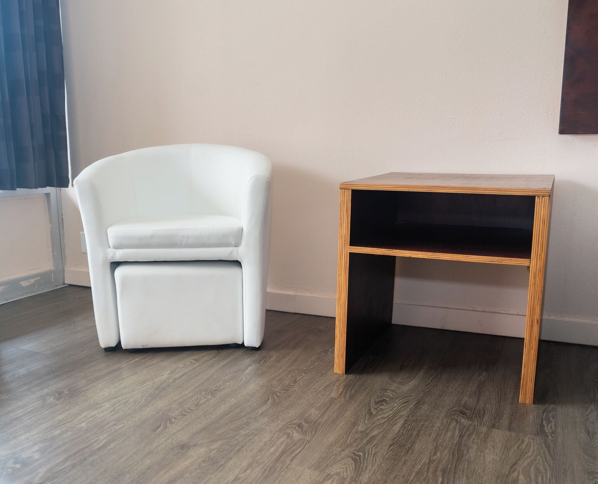 Caja de seguridad en la habitación, escritorio y wifi gratis 