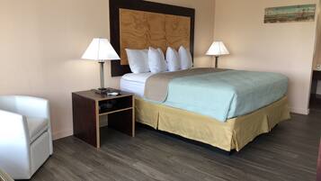 Cofres nos quartos, escrivaninha, Wi-Fi de cortesia