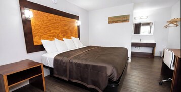 In-room safe, desk, WiFi (free), bed sheets
