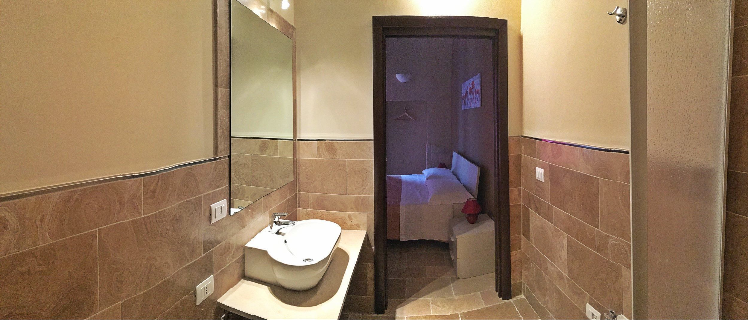 Double Room, Balcony | Bathroom sink