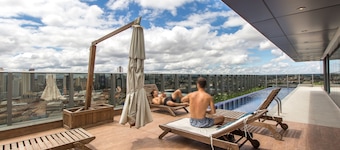 7th Avenue Oxford Residence