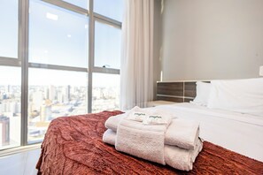开间 | 免费 WiFi、床单