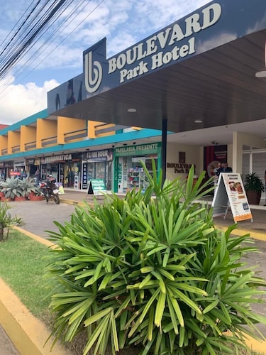 Boulevard Park Hotel