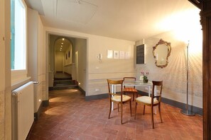 Interior - Uffizi Harmony (Florence)