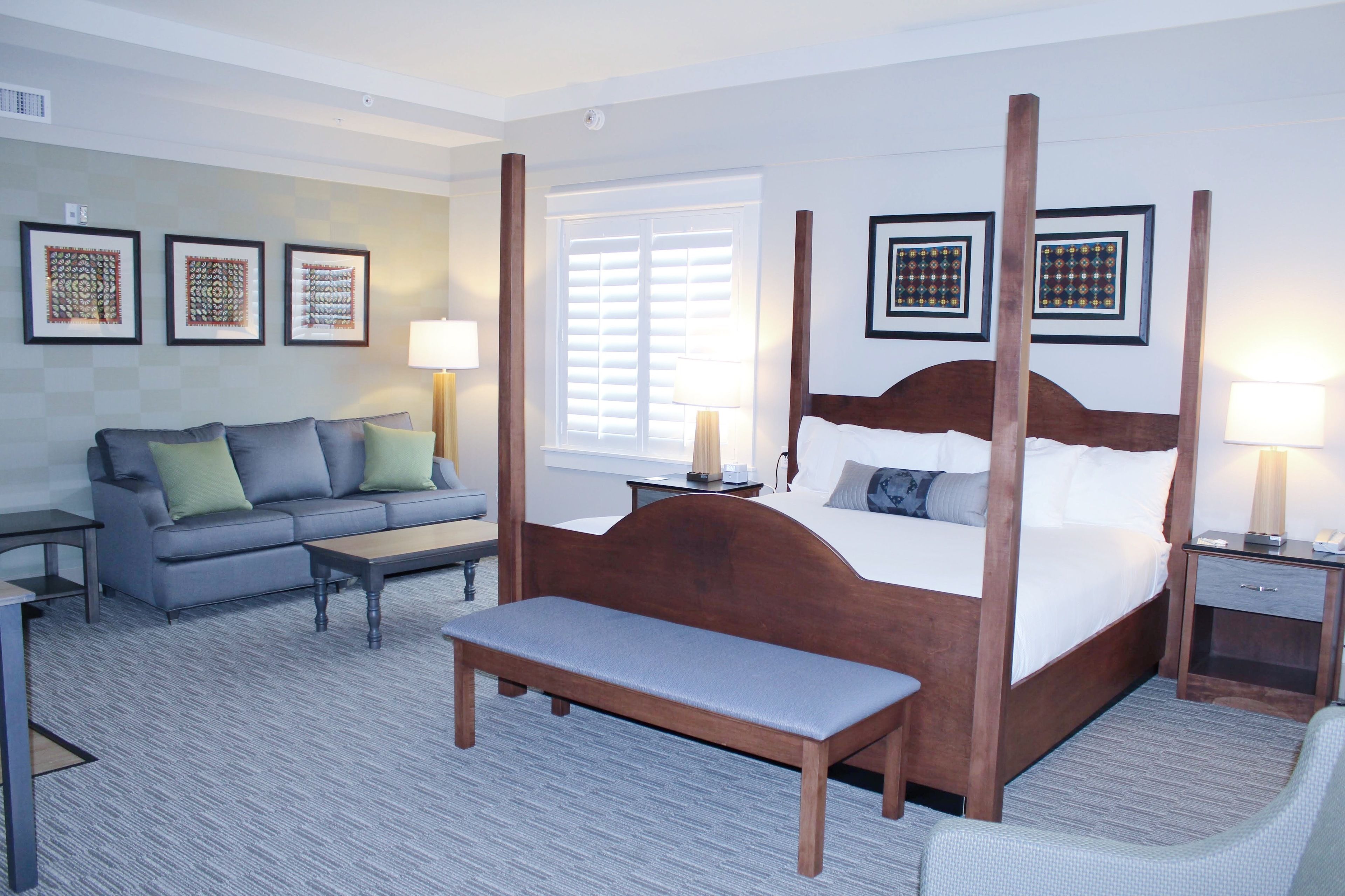 executive room, 1 king bed with sofa bed | premium bedding, soundproofing, iron/ironing board, free wifi