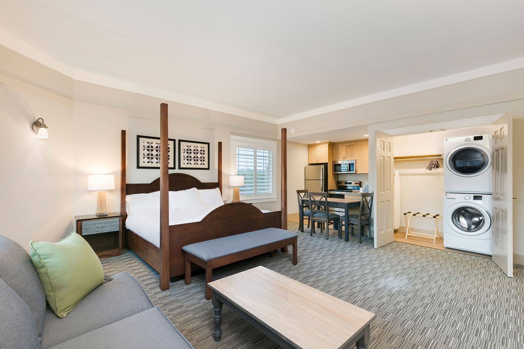 Premium bedding, soundproofing, iron/ironing board, free WiFi