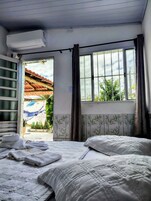 Wifi gratis y ropa de cama