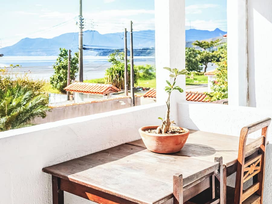 Sapphire Room, economy triple, top floor | Strand-/Meerblick