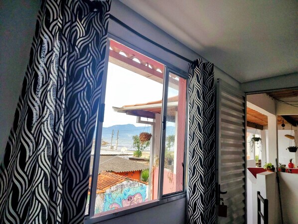 Aquamarine upper floor | 1 dormitorio, wifi gratis, ropa de cama