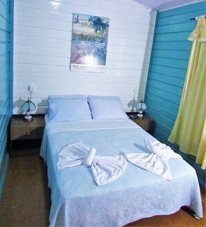 Minibar, blackout curtains, soundproofing, free WiFi - Pousada Green House (Ubatuba)