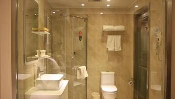 Shower, free toiletries, towels