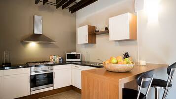 Casa familiar, 2 habitaciones, cocina, en el área del jardín | Cocina privada