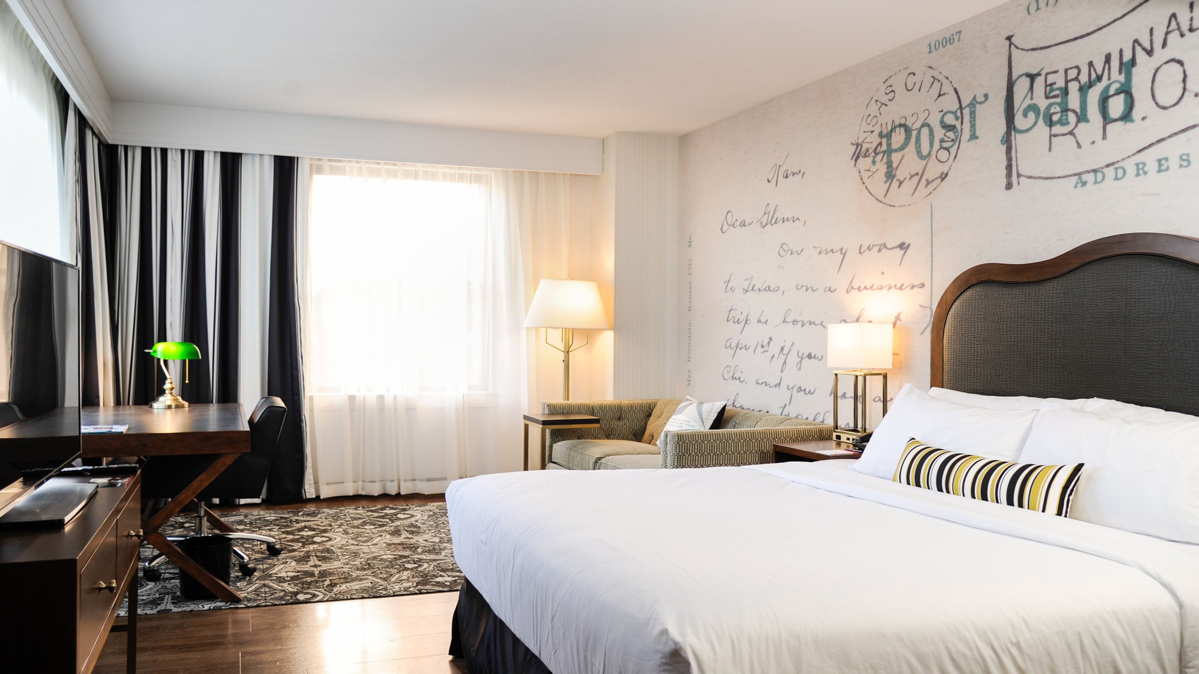 premium room, 1 king bed | in-room safe, desk, laptop workspace, soundproofing