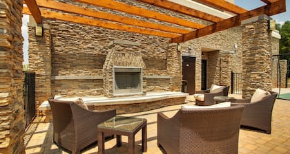Staybridge Suites Rock Hill by IHG