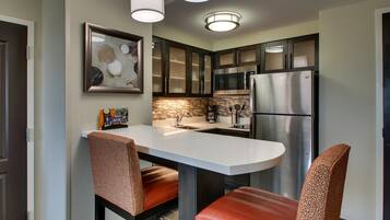 舒適加層、書桌、筆電工作空間、遮光布/窗簾