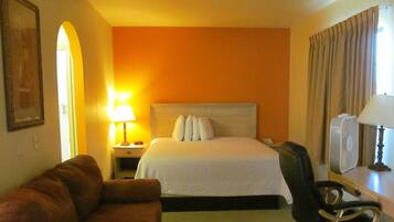 1 habitación, ropa de cama de alta calidad y escritorio