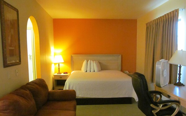 Svit Grand - 1 kingsize-säng | 1 sovrum, sängtillbehör av högsta kvalitet och skrivbord