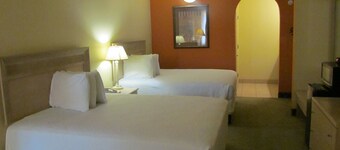 Sunbridge Inn & Suites