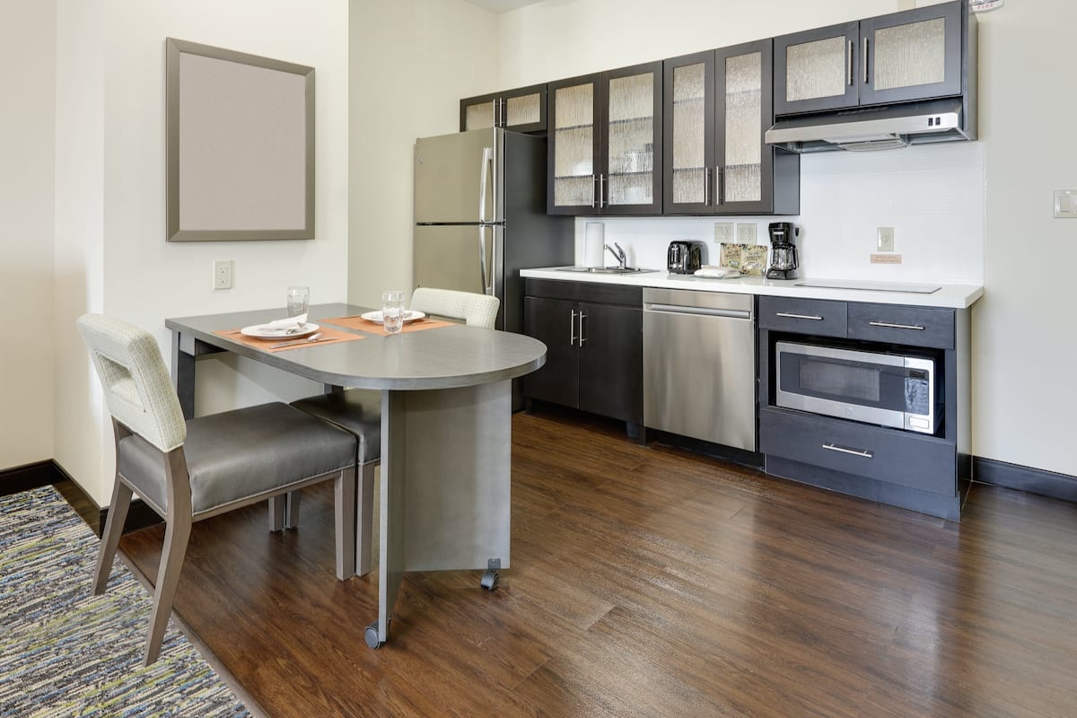 fridge, microwave, stovetop, dishwasher