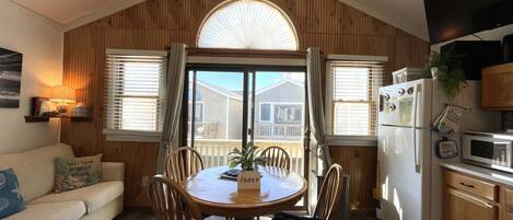 Studio | Living area