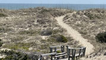 Cottage, 3 Bedrooms | Beach