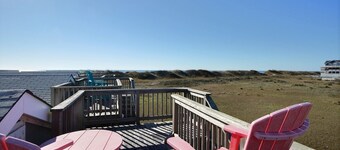 4 Carolina Lady Studio Bedroom Condo by RedAwning