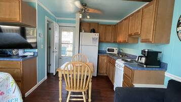 Studio | Private kitchen | Full-sized fridge, microwave, stovetop, coffee/tea maker