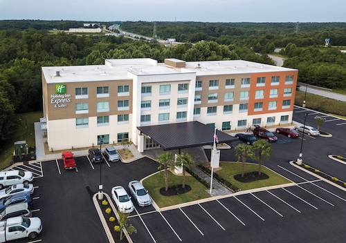 Holiday Inn Express & Suites Greenville S- Piedmont by IHG
