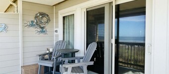 Sw 4 Seas-the-day 1 Bedroom Condo by RedAwning