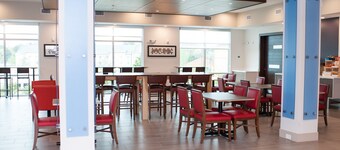 Holiday Inn Express & Suites- Birmingham North-Fultondale by IHG