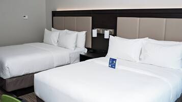 Premium bedding, in-room safe, desk, laptop workspace
