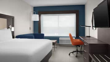Premium bedding, in-room safe, desk, laptop workspace