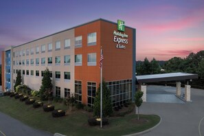 Exterior - Holiday Inn Express & Suites- Birmingham North-Fultondale by IHG (Fultondale)