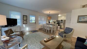 Cottage, 4 kamar tidur | Area keluarga | TV dan pemutar DVD