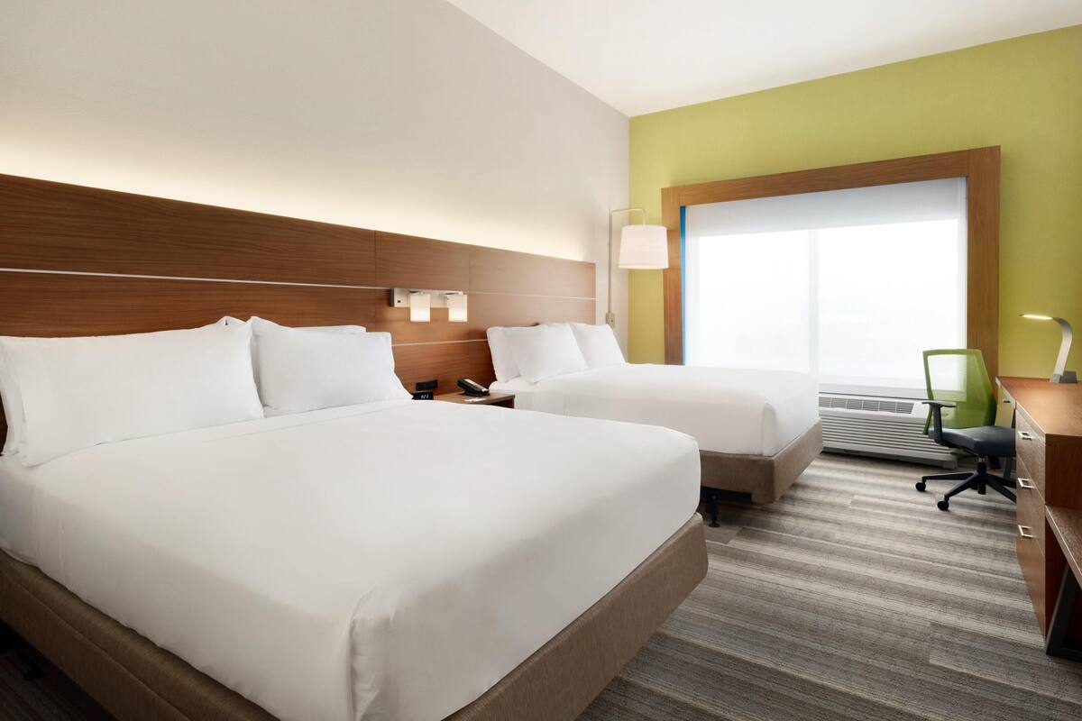 In-room safe, desk, blackout drapes, WiFi (free)
