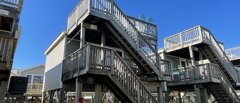 Studio | Exterior