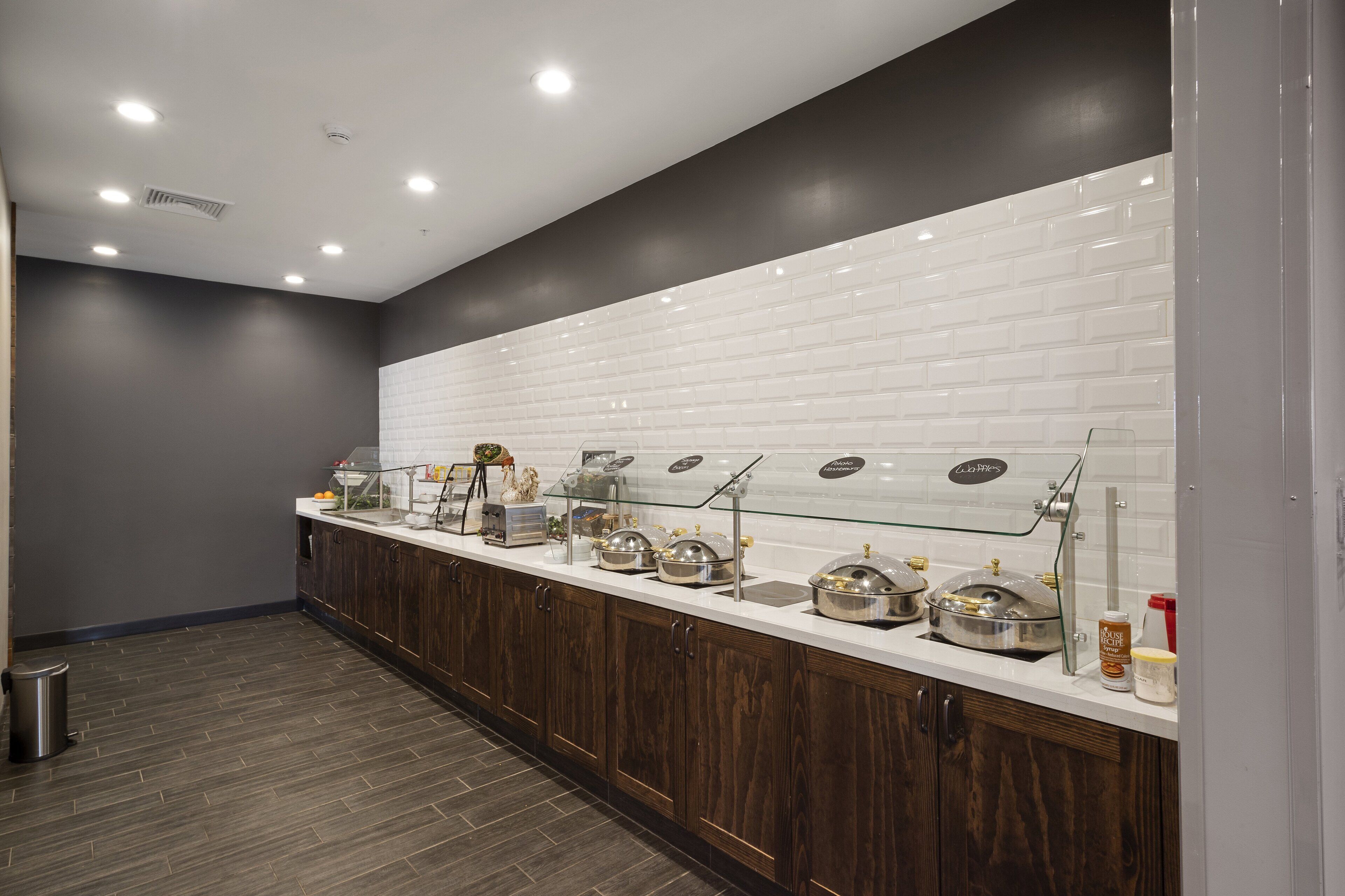 daily cooked-to-order breakfast for a fee