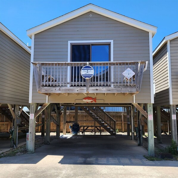 Studio | Exterior